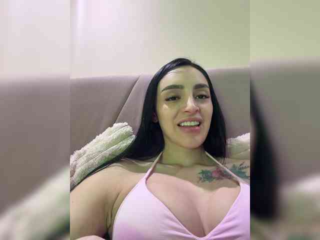 AprilRosse webcam