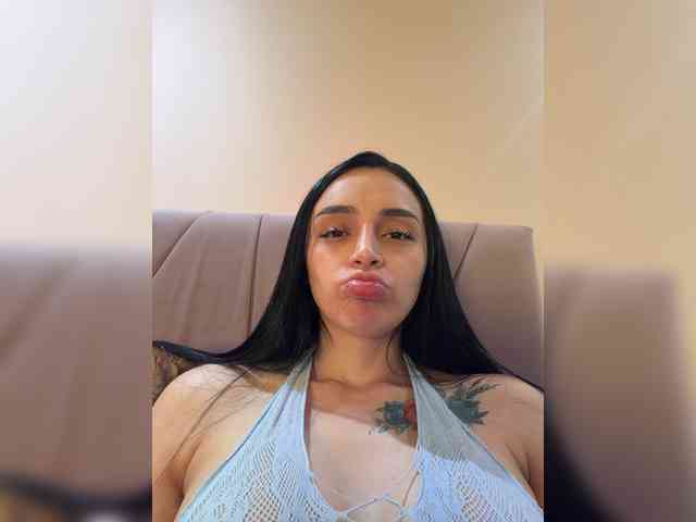AprilRosse webcam