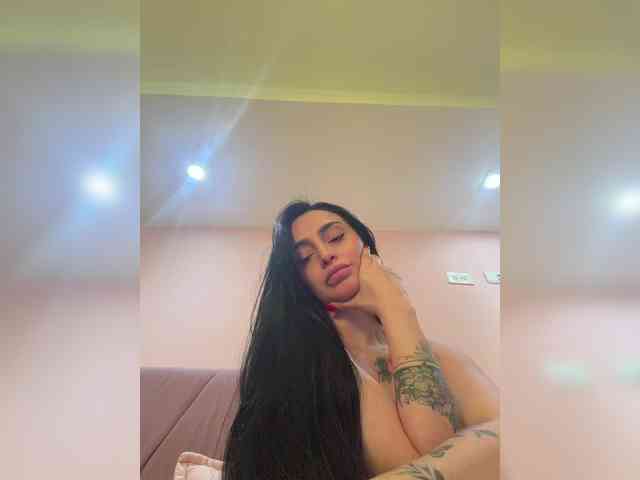Modelo: AprilRosse