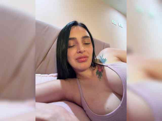 AprilRosse webcam