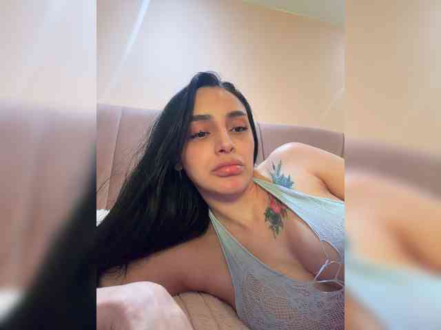 AprilRosse webcam