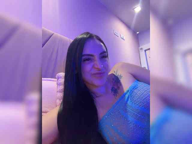 AprilRosse webcam