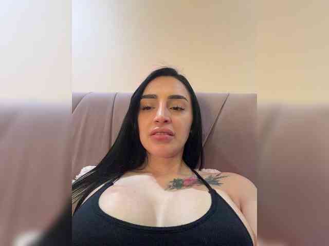 AprilRosse webcam