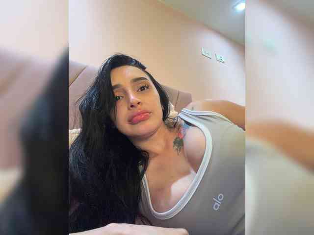 AprilRosse webcam