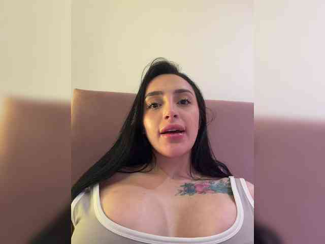 AprilRosse webcam