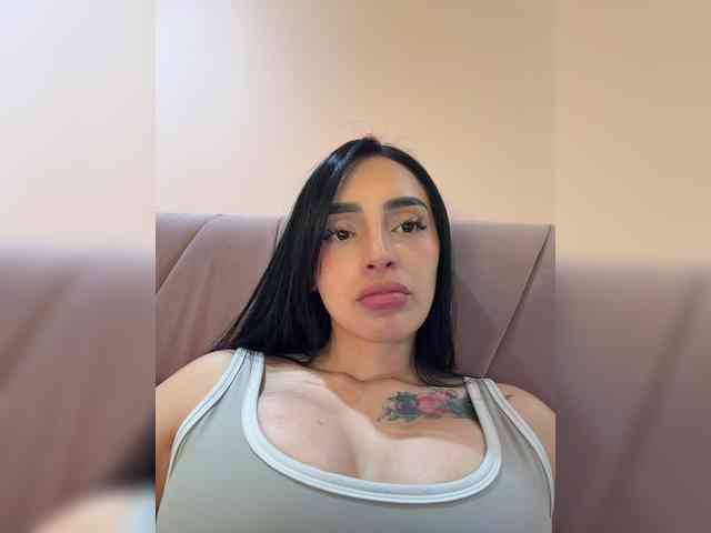 AprilRosse webcam