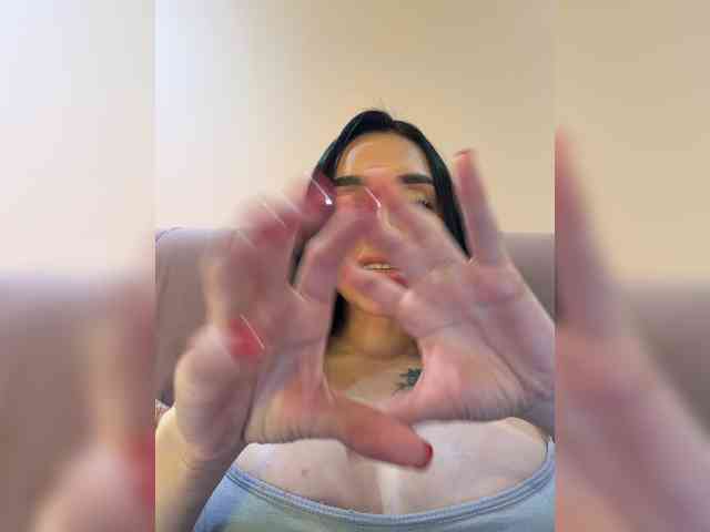 AprilRosse webcam