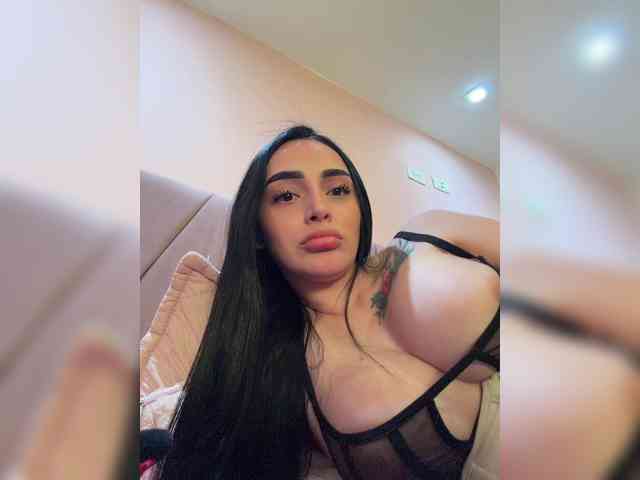 AprilRosse webcam