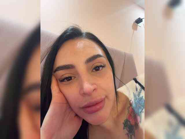 AprilRosse webcam