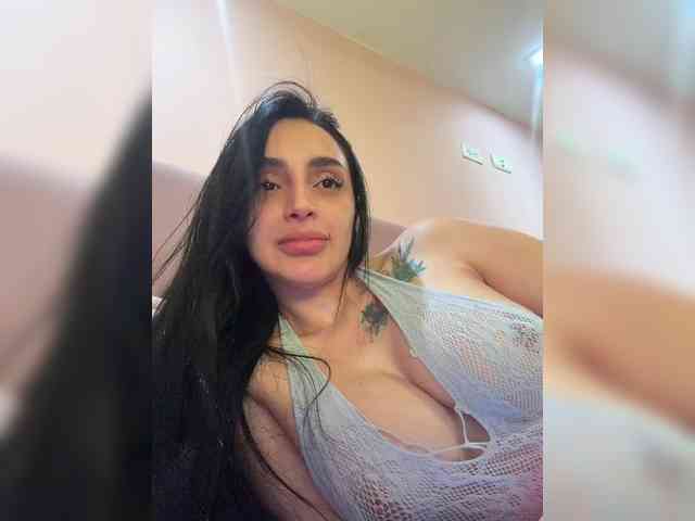 AprilRosse webcam