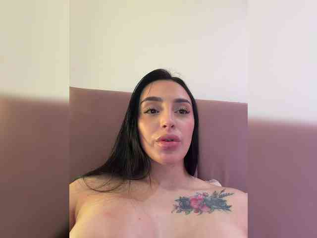 AprilRosse webcam