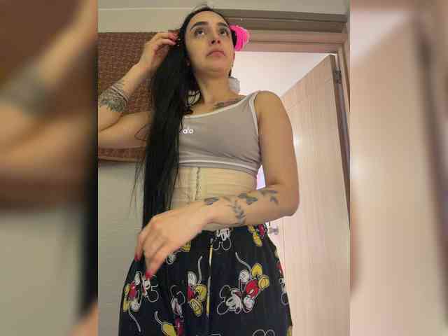 AprilRosse webcam