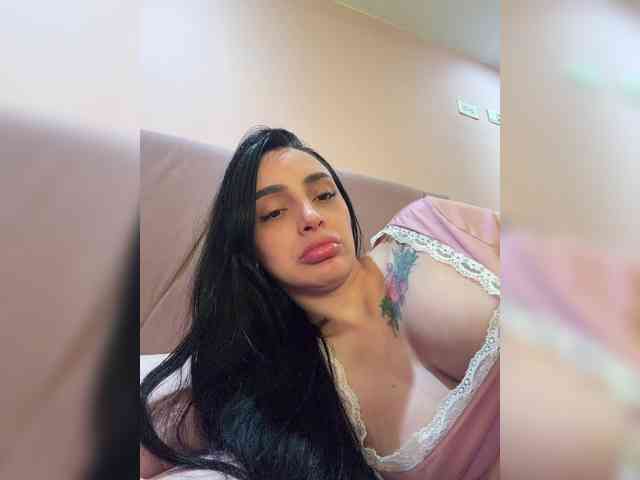 AprilRosse webcam