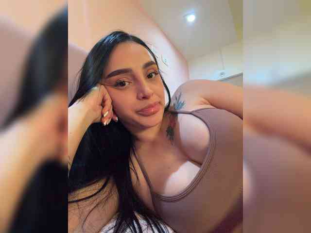 AprilRosse webcam