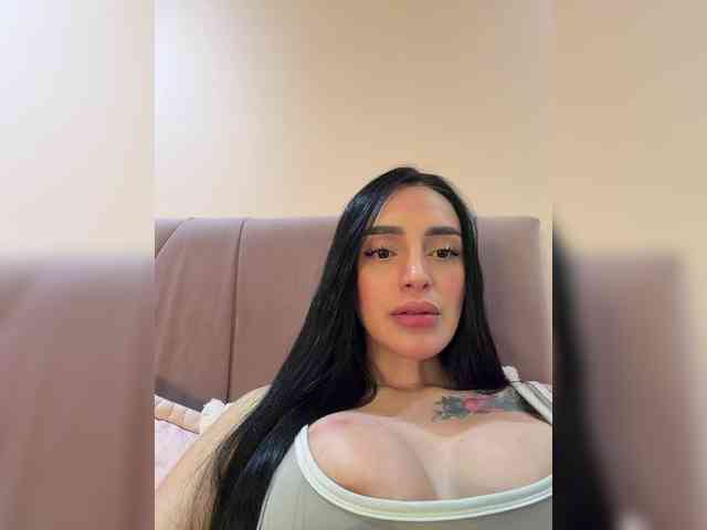 AprilRosse webcam