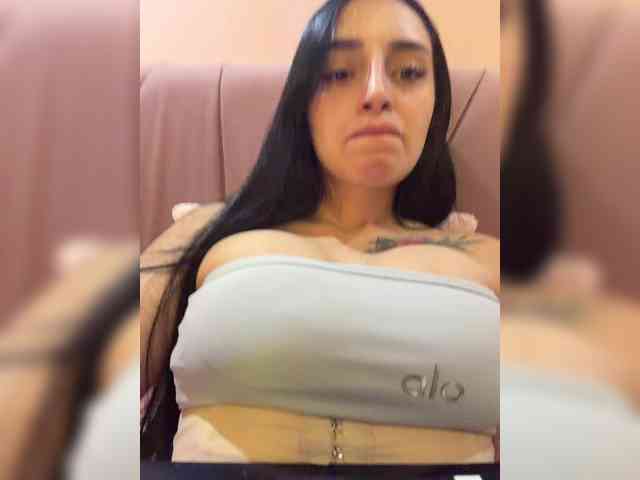 AprilRosse webcam