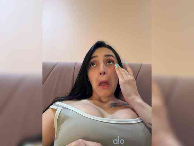AprilRosse webcam