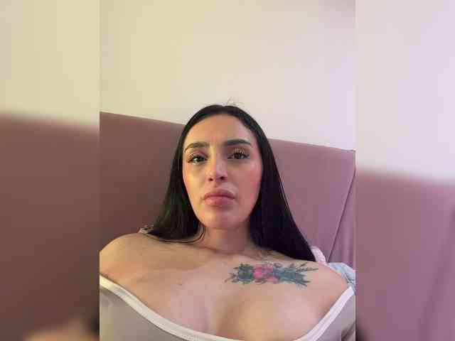 AprilRosse webcam