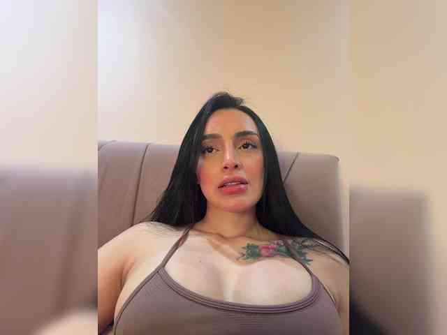 AprilRosse webcam
