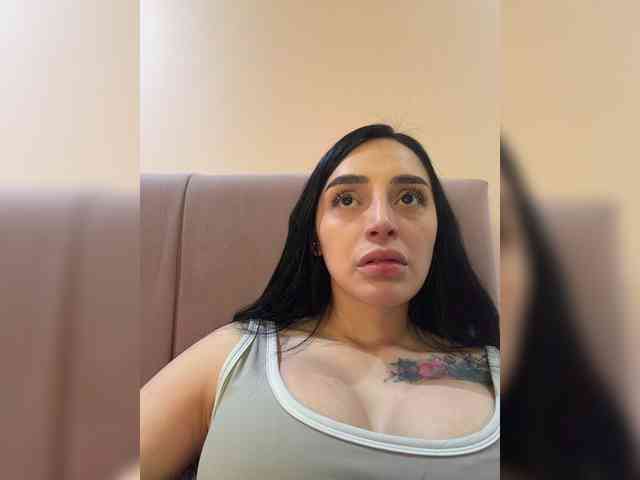 AprilRosse webcam