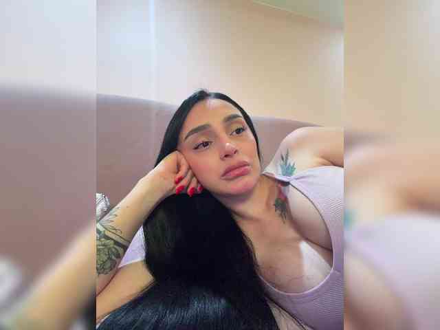 AprilRosse webcam
