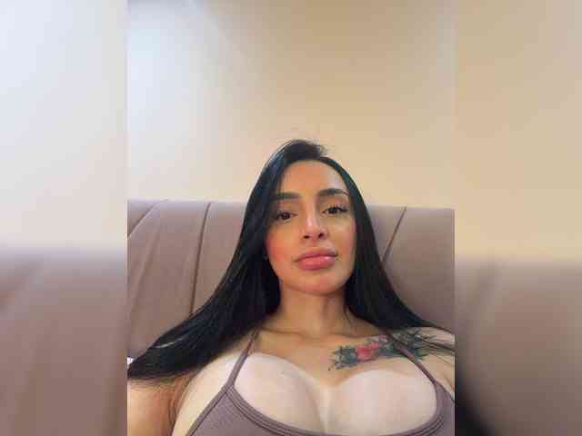 AprilRosse webcam