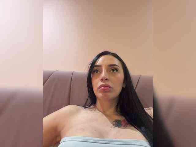 AprilRosse webcam