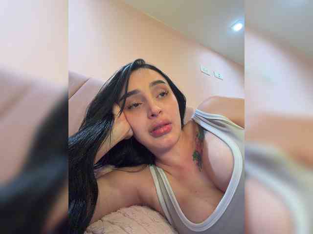 AprilRosse webcam