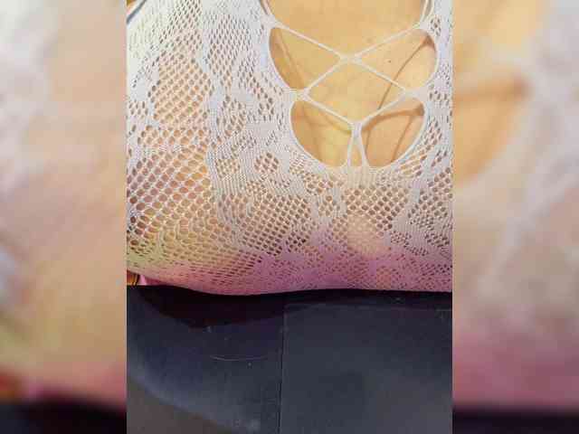 AprilRosse webcam