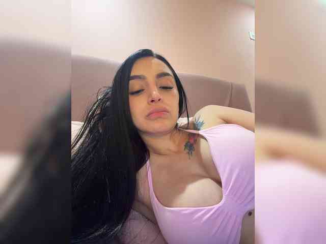 AprilRosse webcam