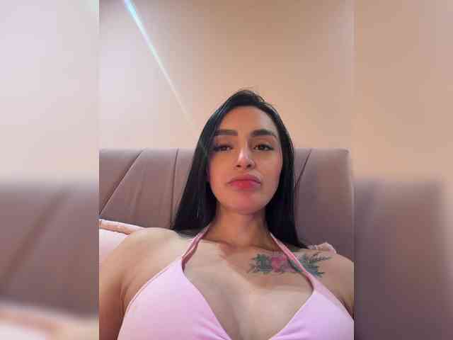 AprilRosse webcam