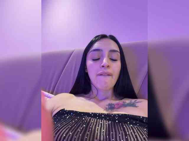 AprilRosse webcam