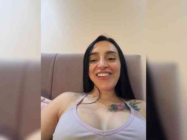 AprilRosse webcam