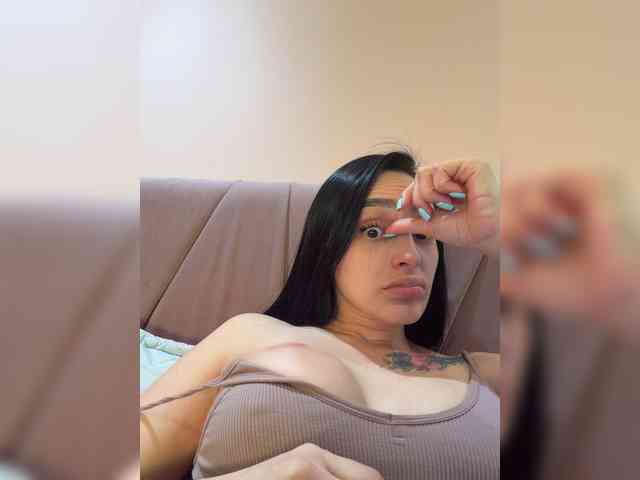 AprilRosse webcam