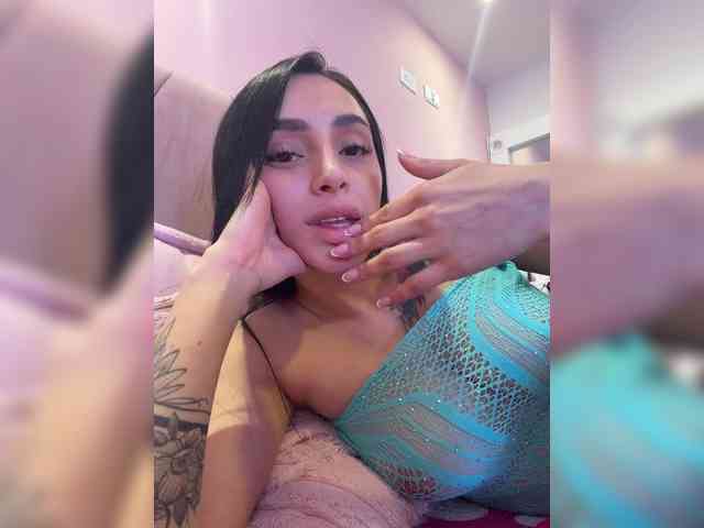 AprilRosse webcam