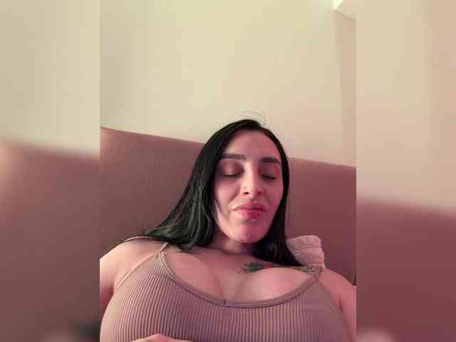 AprilRosse webcam