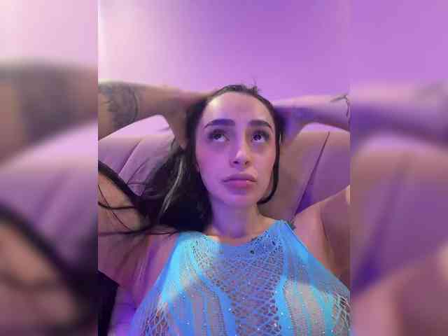 AprilRosse webcam