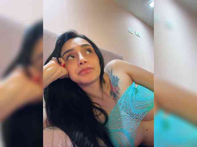 AprilRosse webcam