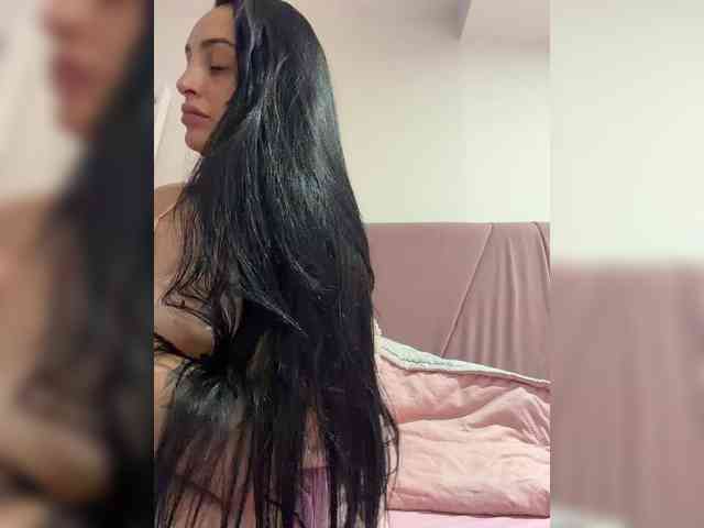 AprilRosse webcam