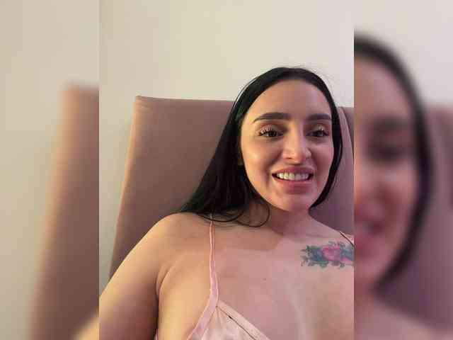 AprilRosse Live Webcam on BongaCams