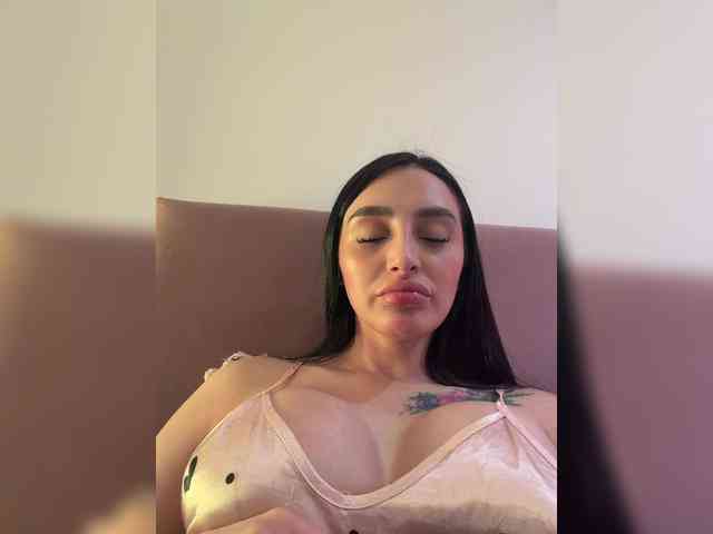 AprilRosse webcam