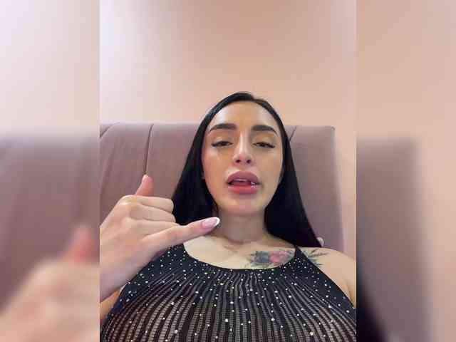 AprilRosse webcam