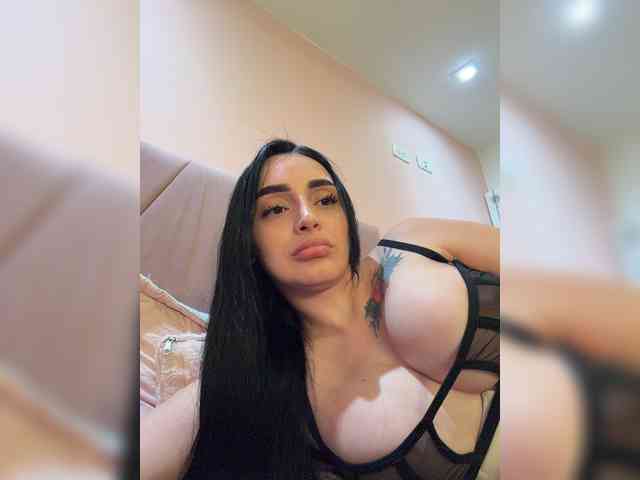 AprilRosse webcam