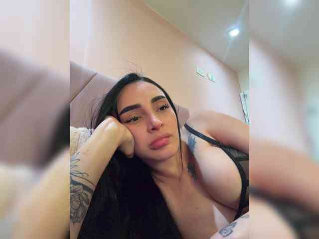 AprilRosse webcam