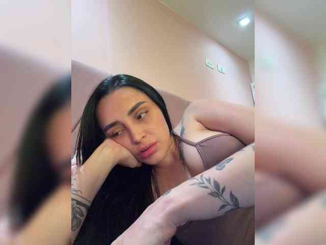 AprilRosse webcam