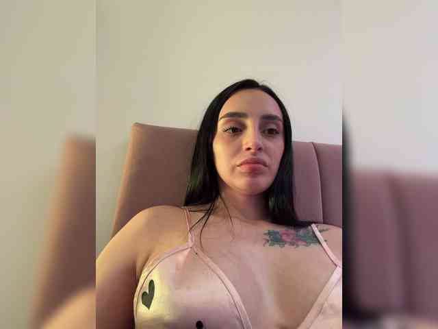 AprilRosse webcam