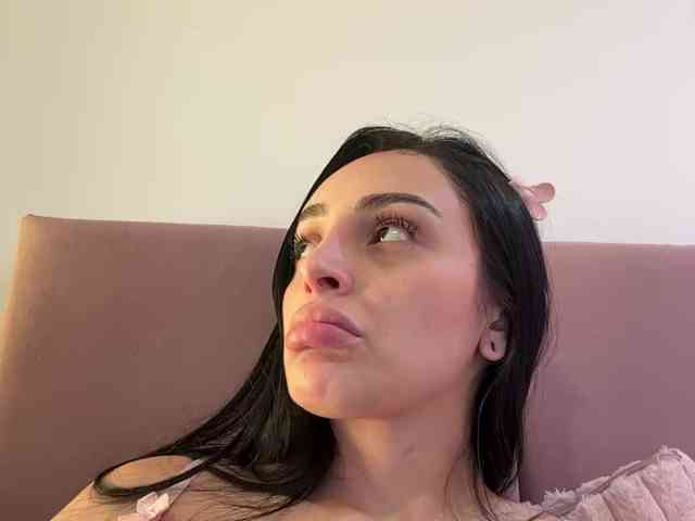 AprilRosse webcam