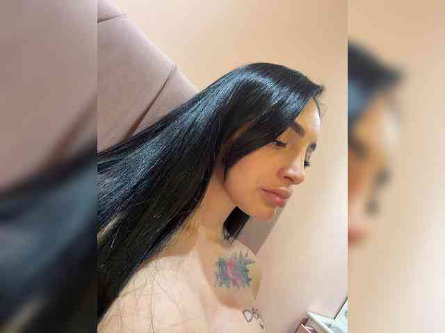AprilRosse webcam