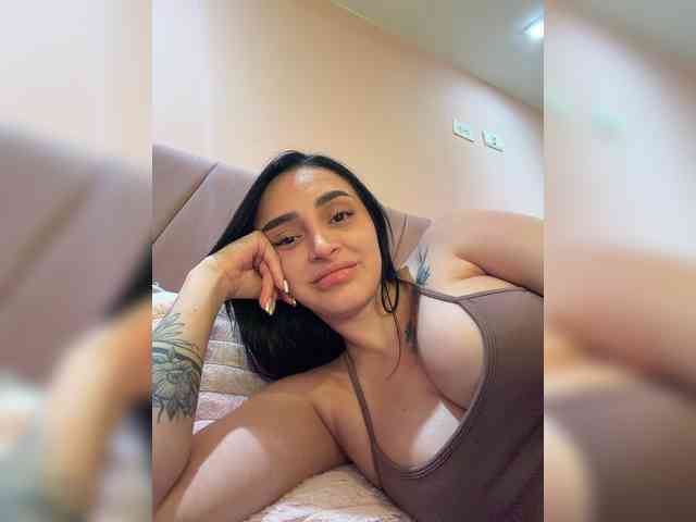AprilRosse webcam