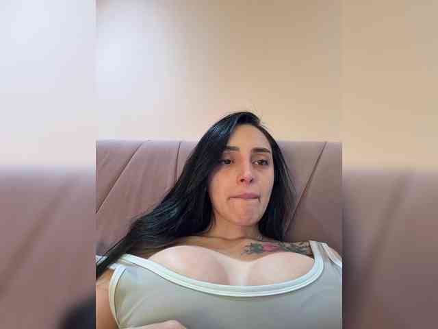 AprilRosse webcam